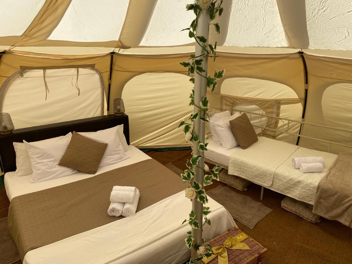 Fonclaire Holidays Glamping 'Luxury Camping' Blond Dış mekan fotoğraf