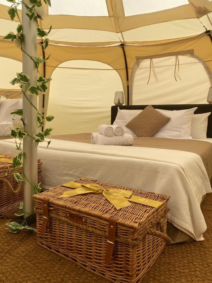 Fonclaire Holidays Glamping 'Luxury Camping' Blond Dış mekan fotoğraf